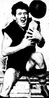 Tom Hafey, Australian AFL football player (Richmond) and coach (Richmond, dies at age 82